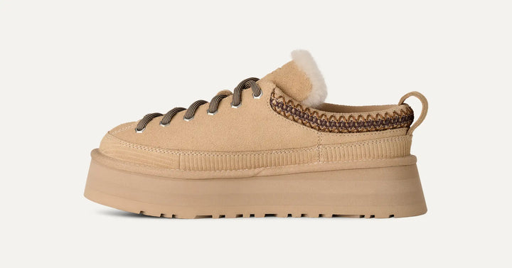 UGG Heritage Lace-Up Slipper
