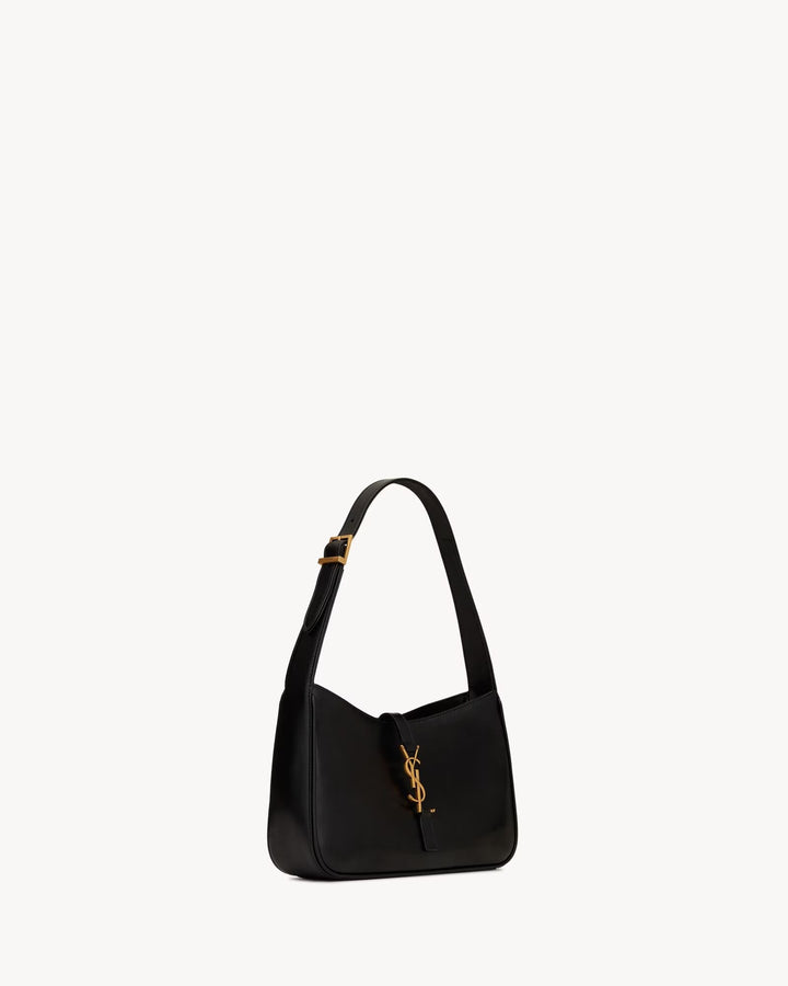 Saint Laurent LE 5 À 7