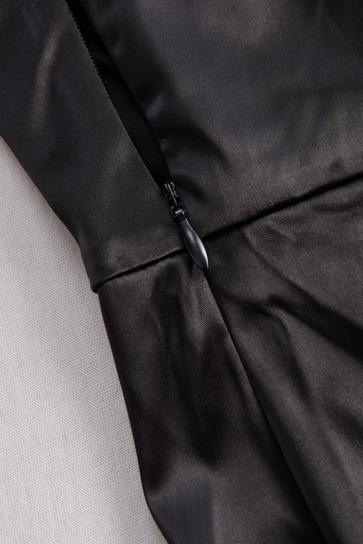 Hannah | One-Shoulder Black Gown