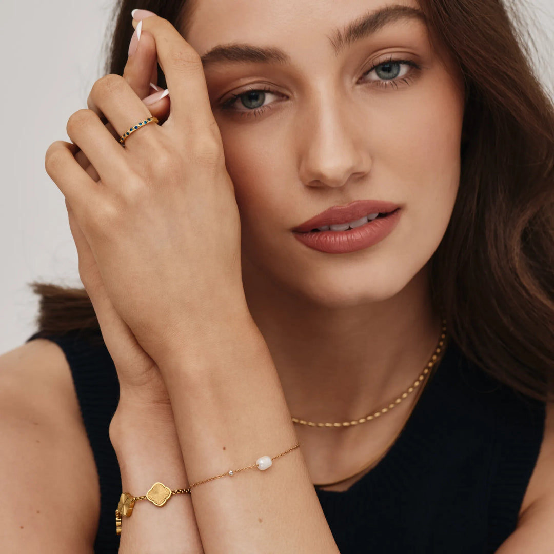 Dainty Freshwater Pearl Bracelet