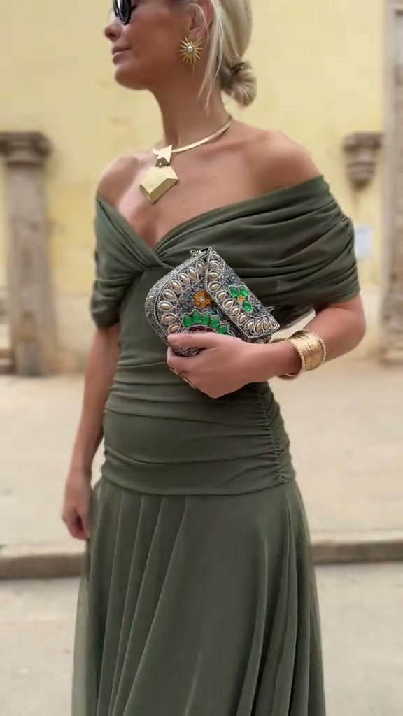 Jade - Elegant Green Dress