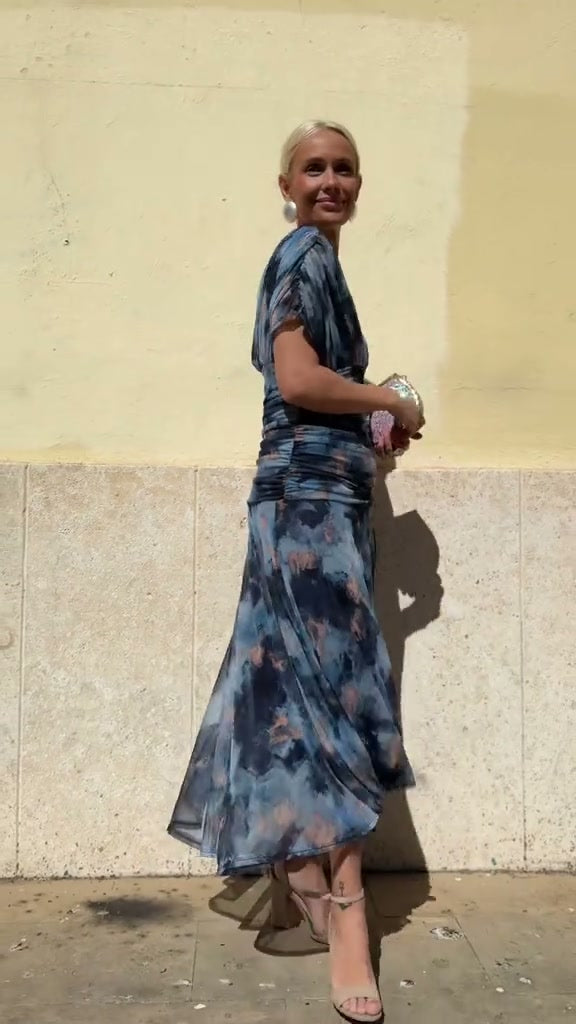 Luna - Elegant Blue Dress